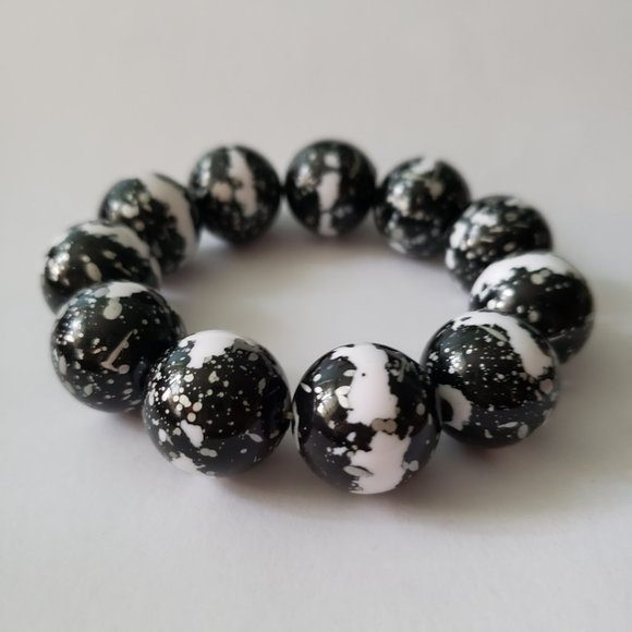 Large Splatter Paint Design Bead Bracelet - Picture 2 of 8
